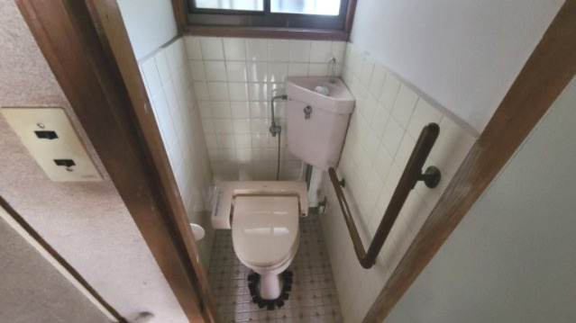 乙木1丁目戸建のトイレ