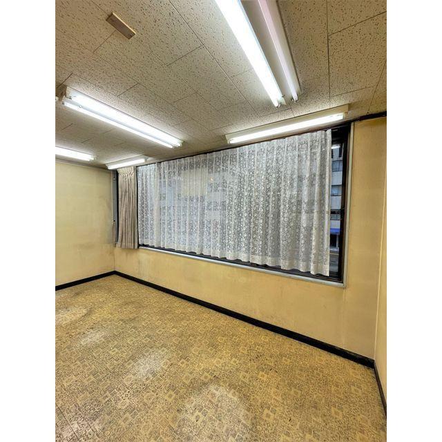 林屋ビルの内装