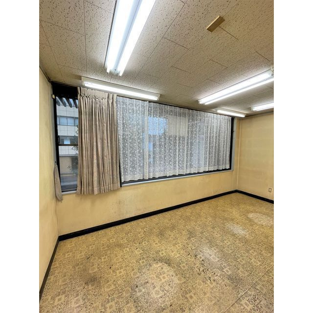 林屋ビルの内装