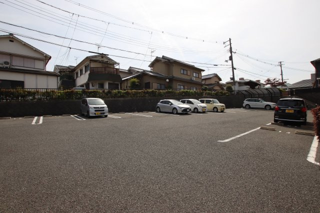 【駐車場】 | LUX
