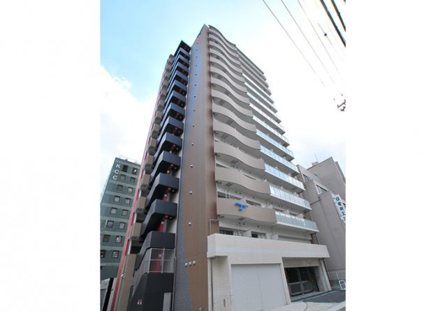 セレニテ神戸元町の外観