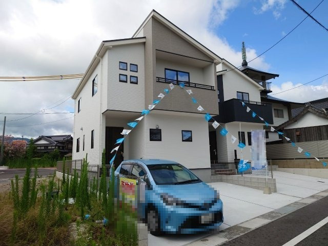 ーRicca－リッカー小倉南区下曽根1丁目　【小倉南区　新築戸建て】　の外観|駐車スペースも2台分確保♪【ーRicca－リッカー小倉南区下曽根1丁目3号棟】