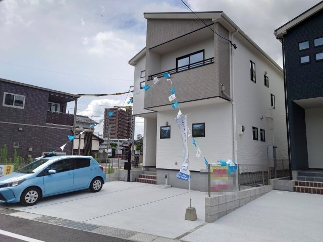 ーRicca－リッカー小倉南区下曽根1丁目　【小倉南区　新築戸建て】　の駐車場|駐車スペースも2台分確保♪【ーRicca－リッカー小倉南区下曽根1丁目3号棟】