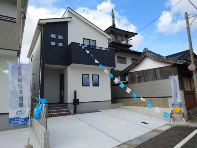 ーRicca－リッカー小倉南区下曽根1丁目　【小倉南区　新築戸建て】の外観|飽きのこない色合いの外観です♪【ーRicca－リッカー小倉南区下曽根1丁目４号棟】