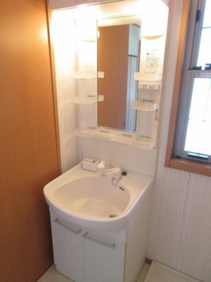 【洗面所】 | コンフォート大島Ⅱ | 別間取りのお写真です