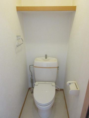 【トイレ】 | コンフォート大島Ⅱ | 別間取りのお写真です