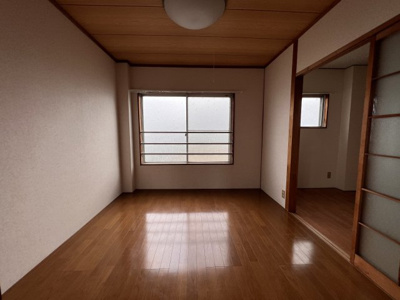 【寝室】 | コーポ岡部 | 寝室にぴったりのお部屋です