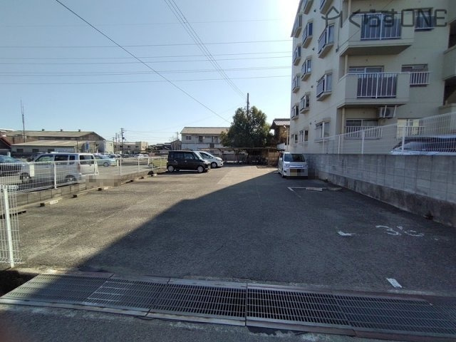 【駐車場】 | エメラルドマンション姫路／オーナーチェンジ