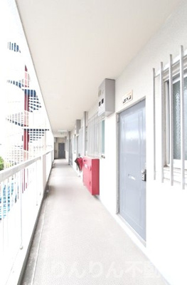 【ロビー】 | 城南コーポラス | 清潔なロビーです