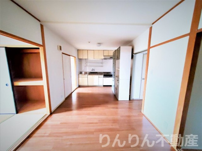 【居間・リビング】 | 城南コーポラス | ゆったりとした居間です