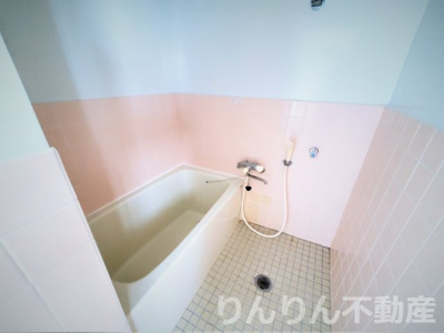 【浴室】 | 城南コーポラス | コンパクトで使いやすいお風呂です