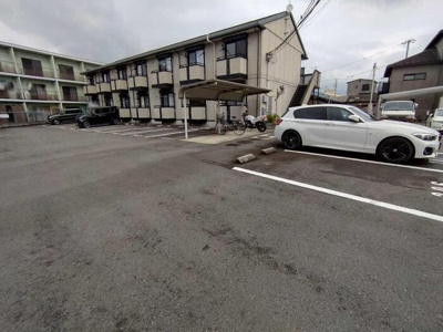 【駐車場】 | ハイネス 有本