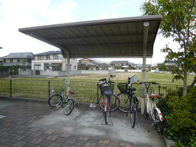 倉敷市平田のアパートのその他共用部分|駐輪場