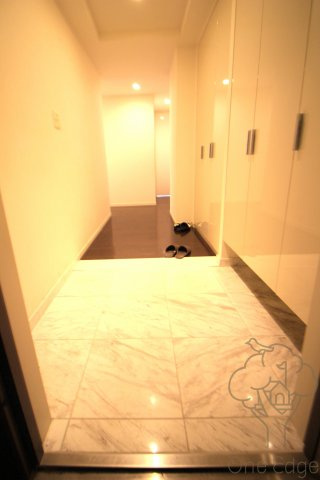 シティタワー堀江の玄関
