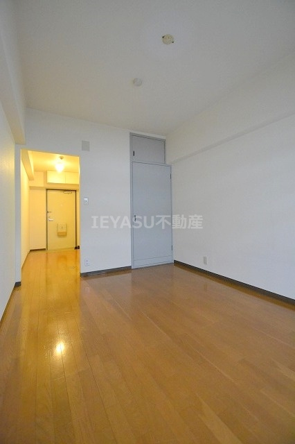 ラフィネ天満の寝室