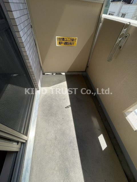 トゥールロワイエ北梅田のバルコニー|落ち着いた時間を過ごせるバルコニーです