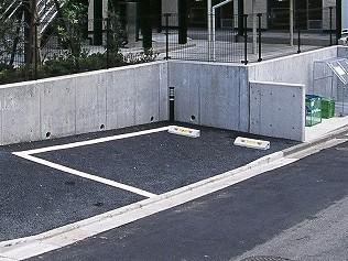ハーモニーの駐車場