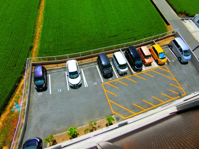 プレアデスの駐車場