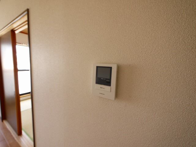 フォレストハイツ富堂町Bのセキュリティ|モニター付きインターホーン