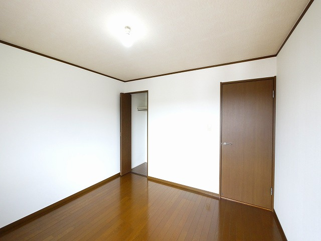 フォレストハイツ富堂町Bの洋室