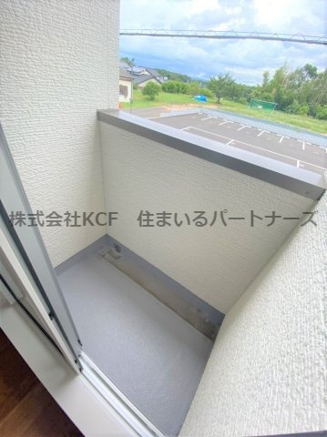 テラスハウス東山のバルコニー|落ち着いた時間を過ごせるバルコニーです