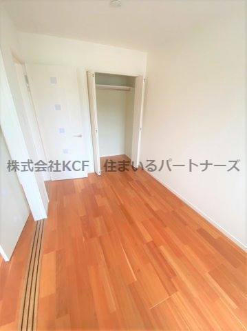 テラスハウス東山の寝室|ゆとりの広さです