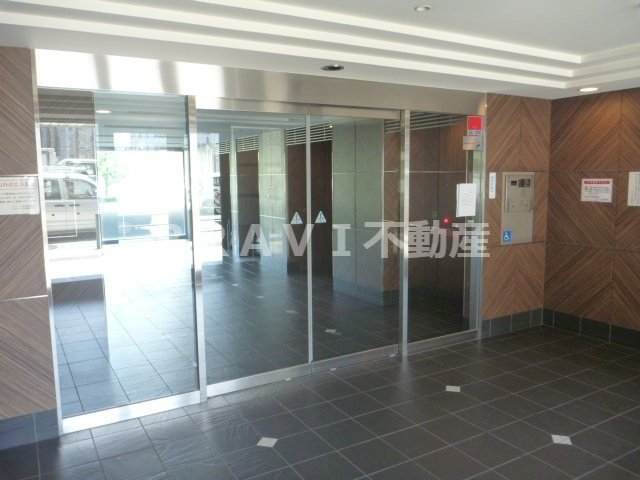 エスリード北浜　BRAVI不動産のエントランス|【エスリード北浜】建物の内部です