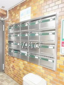 【その他共用部分】 | 朝日新大久保マンション | 集合ポストです。