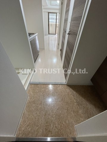 Luxe天神橋の玄関|シンプルで使いやすい玄関です