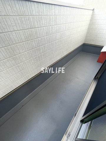 ヴィーブル高井田のバルコニー