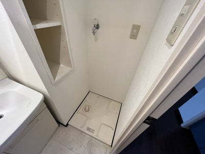 【設備】 | セントロイヤルクラブ新大阪 | 洗濯機置場です