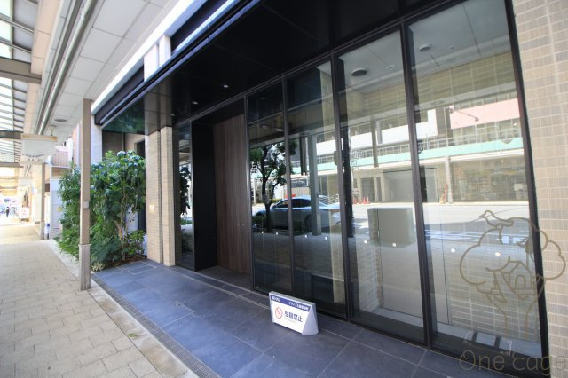 ブランズ大阪松屋町のエントランス