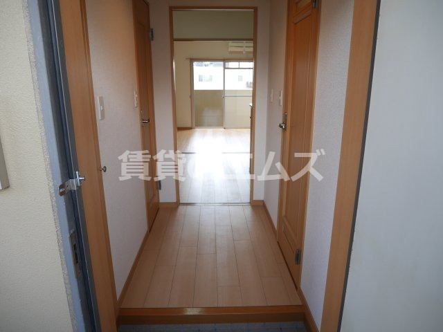 【玄関】 | グレイス竹下  | グレイス竹下の廊下