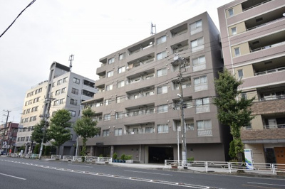 【外観】 | リーベスト本牧 | 総戸数５３戸、平成８年３月築、管理人は日勤勤務につき管理体制良好です♪