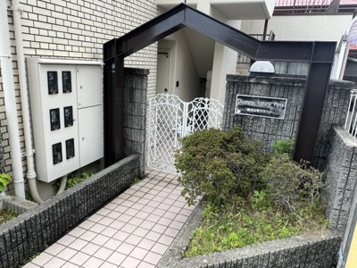 【エントランス】 | 岡本山手フラッツ