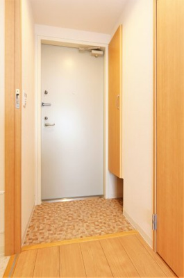 【玄関】 | ALBA | 同物件・別部屋（参考写真）