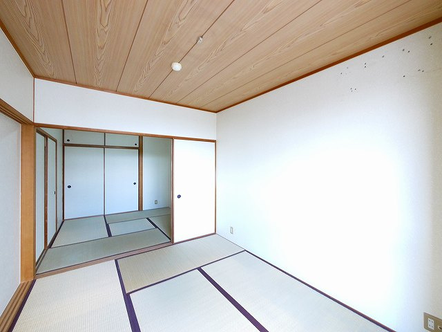 シャトー三島の子供部屋|ゆったりとくつろげる和室です