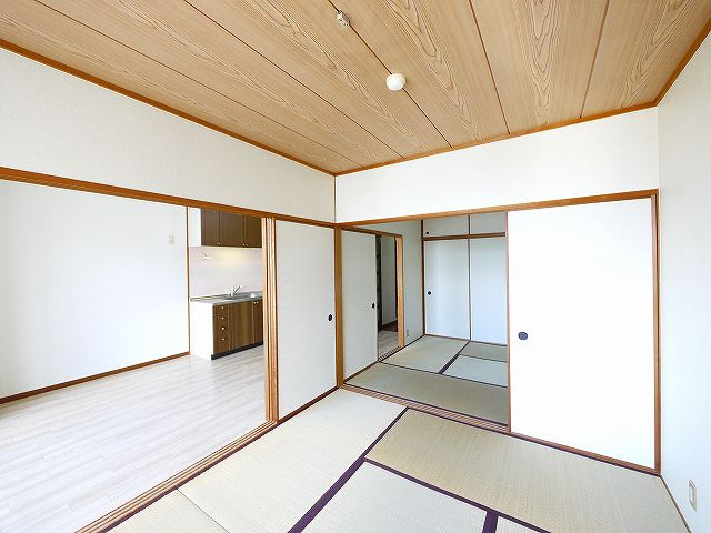 シャトー三島の寝室|和室があれば客間としても活用できます