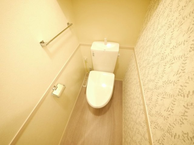 メゾン三条のトイレ|トイレもきれいです