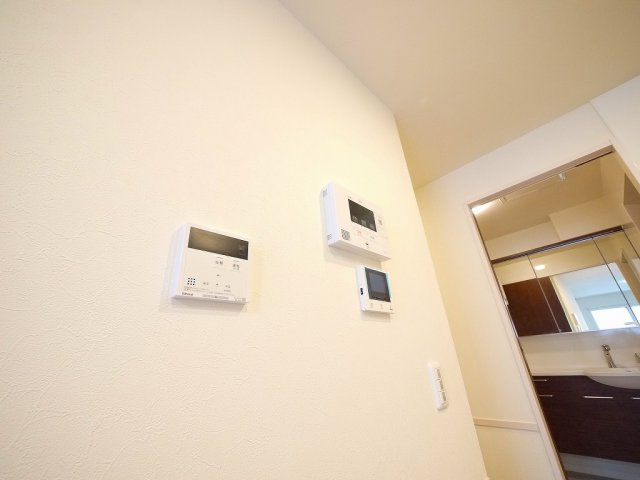 メゾン三条のセキュリティ|モニター付き