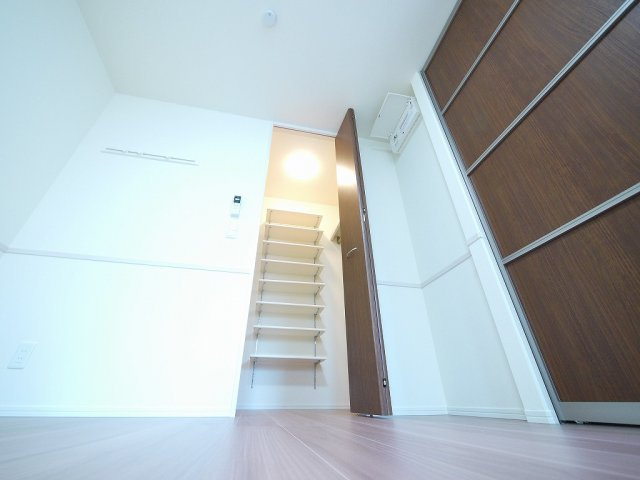 メゾン三条の収納|専用の収納スペースです