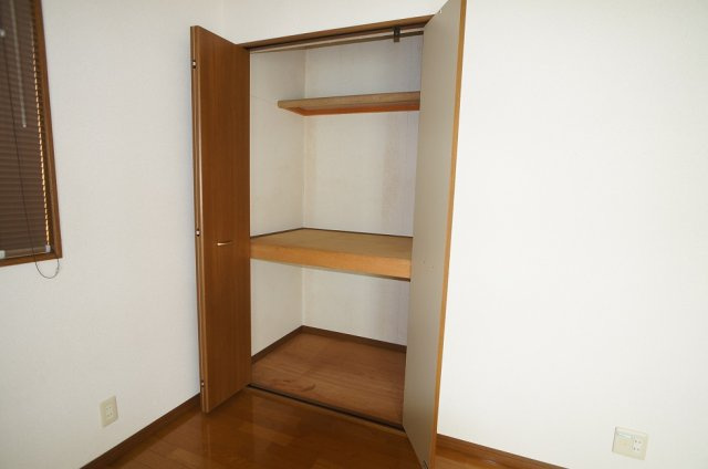 【収納】 | コーポサルビア | 押入もあります！収納たっぷり♪