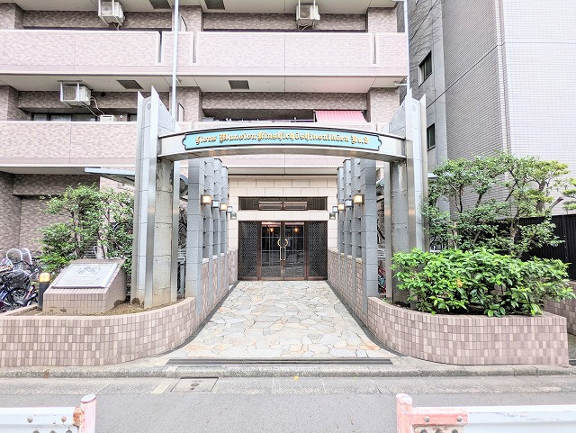 ライオンズマンション錦糸町親水公園第２のエントランス