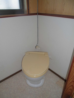 【トイレ】 | 北秋田市綴子字中堤・中古住宅