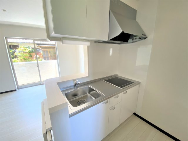 CALM DOWNのキッチン