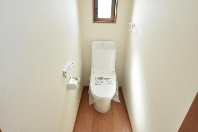 【外観】 | 鴻巣市箕田字富士山　全14区画 | 外構工事完了。駐車並列2台可能です。