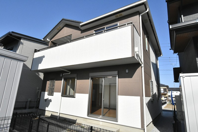 【外観】 | 鴻巣市箕田字富士山　全14区画 | 現地　建物完成しました。内覧できます！