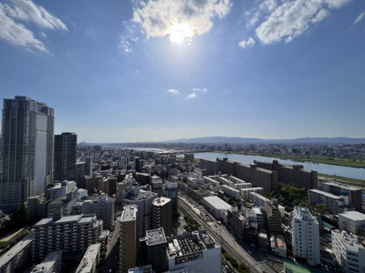 【展望】 | レジデンス梅田ローレルタワー | ■バルコニーからの眺望です。