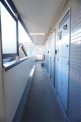 【ロビー】 | メゾンケント | 共用通路