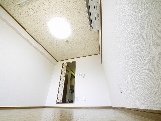 新大宮シティ・パルの居間・リビング